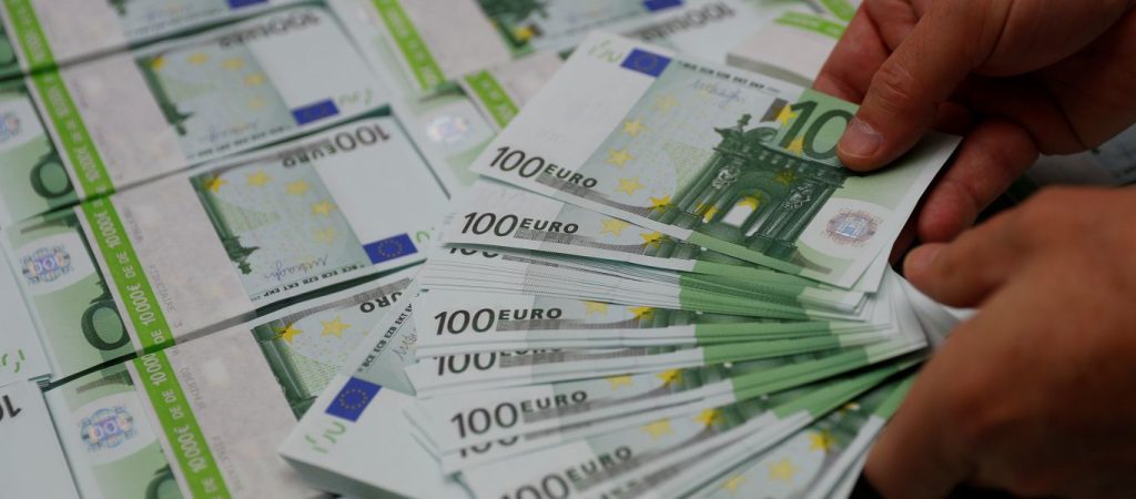 Η ΑΑΔΕ προχώρησε στη διαγραφή χρεών 118.906 φορολογουμένων