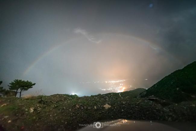 Μοναδικό φαινόμενο στον ουρανό της Σάμου – Καταγράφηκε νυχτερινό ουράνιο τόξο (φώτο)