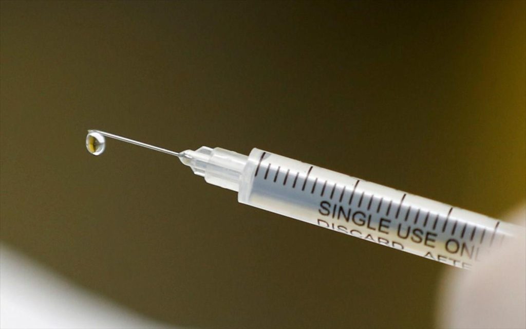 Γερμανία: «Τα εμβολιασμένα άτομα είναι πιθανό να μολύνουν άλλους με κορωνοϊό»