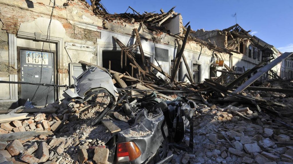 Σεισμός στην Κροατία: Δείτε τη στιγμή που σείεται η γη & ο δήμαρχος κάνει on air δηλώσεις (βίντεο)