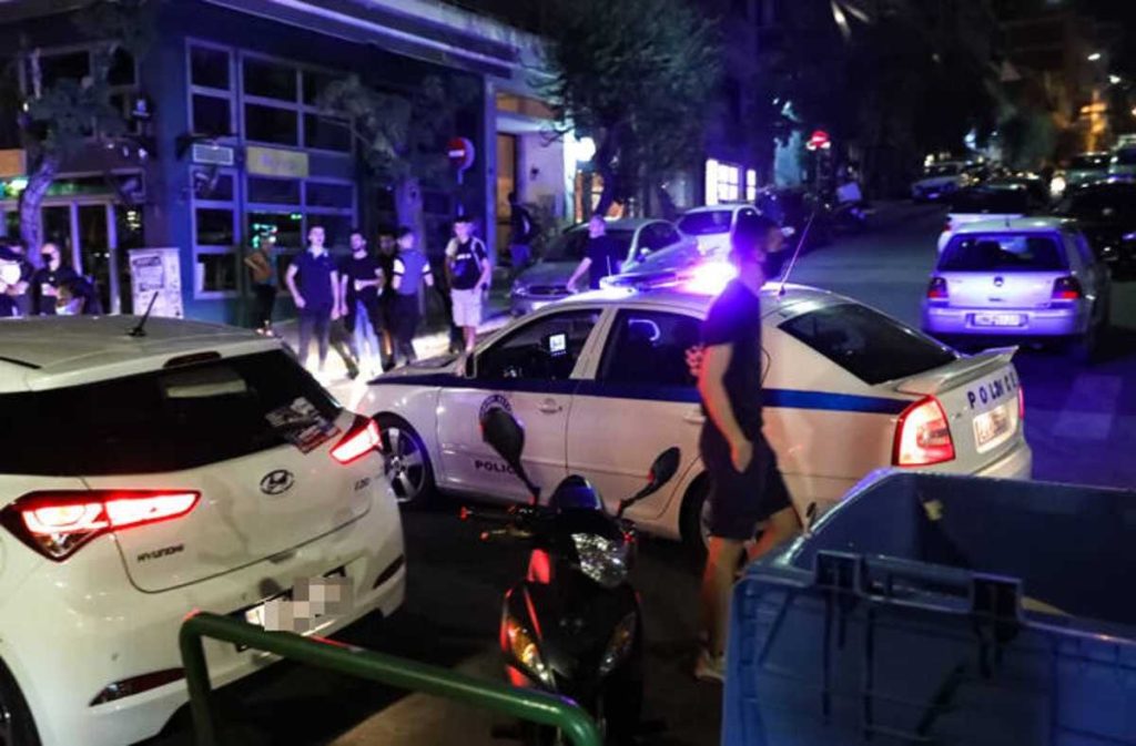 Επιχειρήσεις κύκλωσης των πολιτών σε όλες τις μεγάλες πλατείες της χώρας από την ΕΛΑΣ κατόπιν εντολών της κυβέρνησης