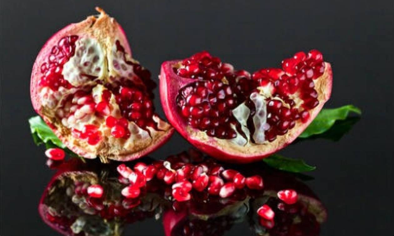 Αυτός είναι ο λόγος που σπάμε ρόδι την Πρωτοχρονιά