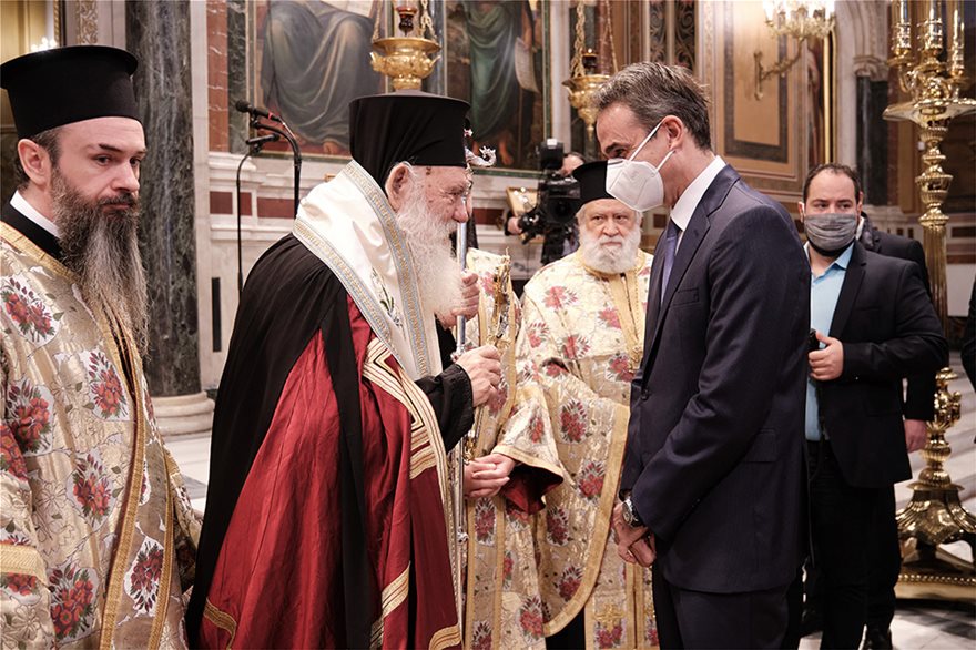 Η πρωτοχρονιάτικη δοξολογία στην Μητρόπολη Αθηνών – Το μήνυμα του Ιερώνυμου