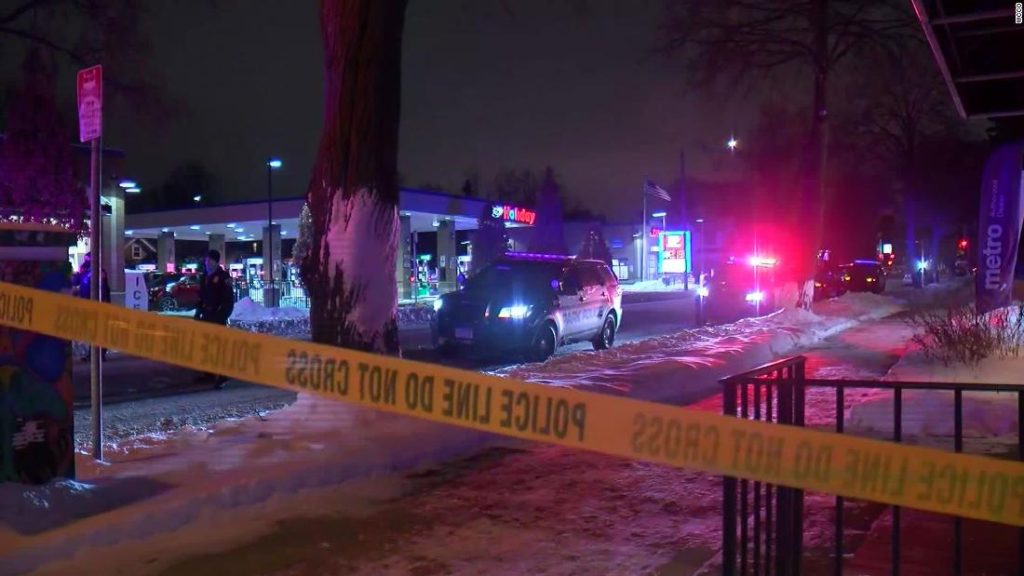 ΗΠΑ: Αστυνομικοί «γάζωσαν» ύποπτο που προσπάθησε να διαφύγει στη Μινεάπολις (βίντεο)