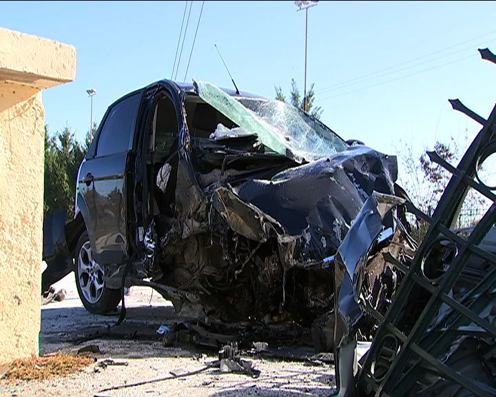 Λάρισα: Σοκαριστικές εικόνες από το τροχαίο – Σκοτώθηκε μία 19χρονη