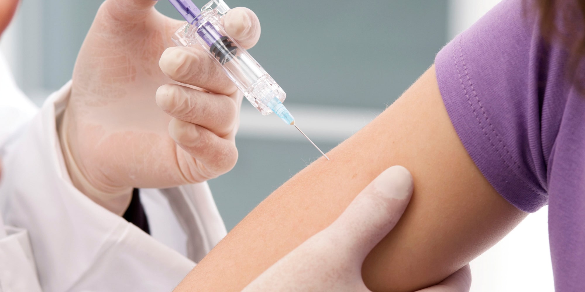 Pfizer & BionNTech: Θα προσφέρουν το εμβόλιο σε εθελοντές που έλαβαν εικονικό φάρμακο