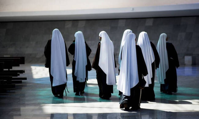Φρίκη στη Γερμανία: Καλόγριες προωθούσαν παιδιά σε ιερείς που τα κακοποιούσαν σεξουαλικά