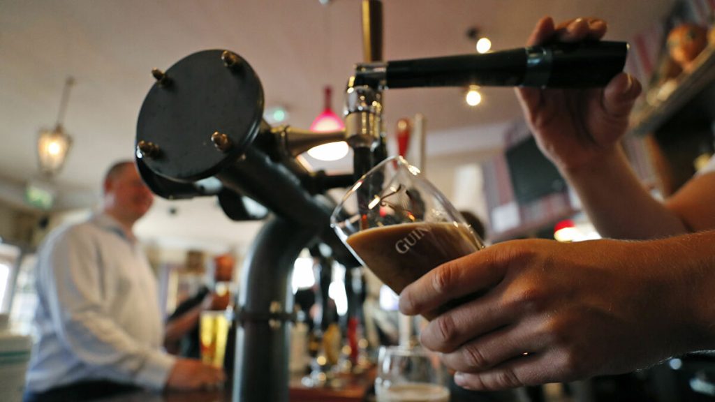 Το τσουνάμι μπίρας που σκότωσε ανθρώπους και ήταν… θέλημα Θεού (βίντεο)