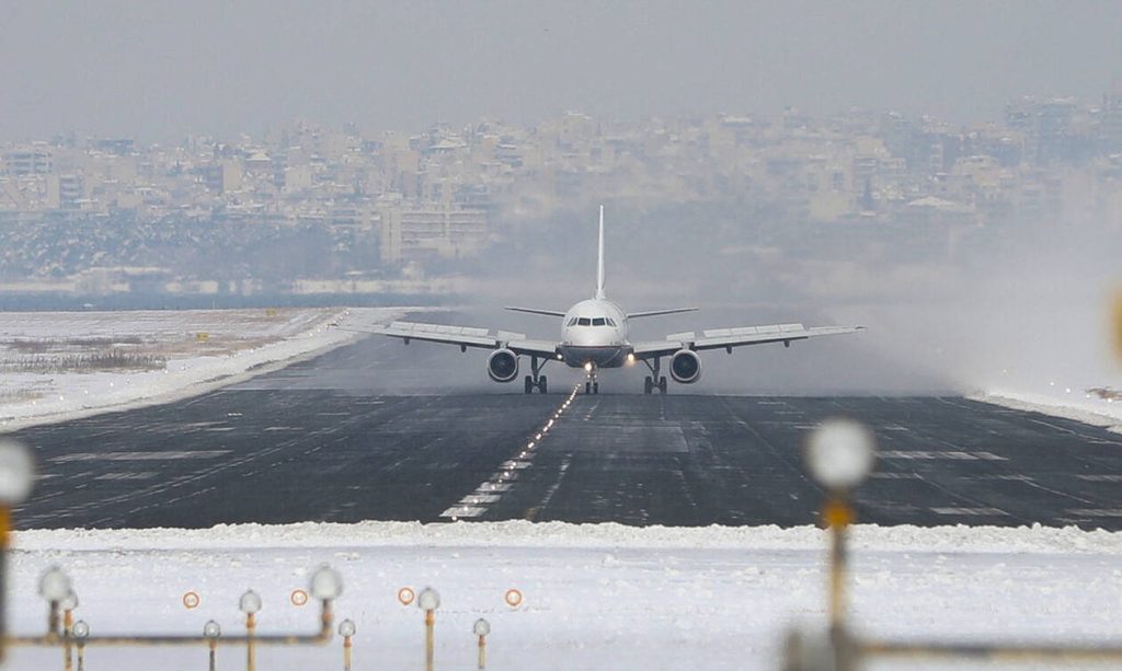 Αεροδρόμιο «Μακεδονία»: Η ομίχλη εμπόδισε αεροπλάνο από τη Χίο να προσγειωθεί