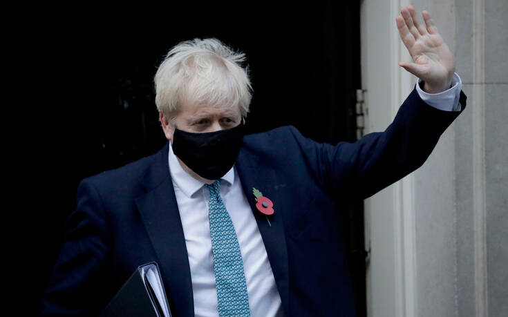 Δημοσκόπηση στη Βρετανία δείχνει ότι ο Τζόνσον μπορεί να χάσει την έδρα του και την πλειοψηφία στις επόμενες εκλογές