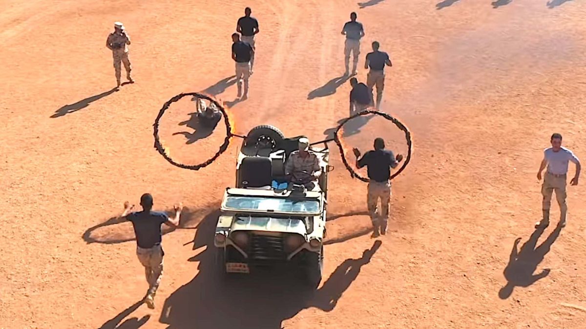 Περνώντας από φωτιές και εμπόδια η ετοιμασία των Αιγύπτιων καταδρομέων (βίντεο)