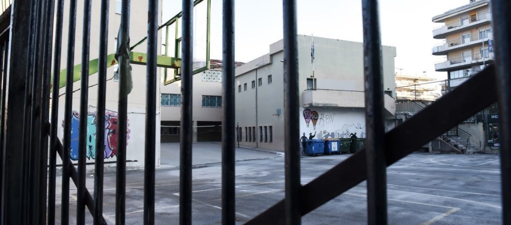 Βάζει «φρένο» στο άνοιγμα των σχολείων ο Η.Μοσιάλος: «Μην θεωρείτε τίποτα δεδομένο»