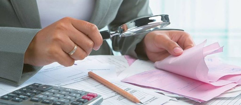 Μπαράζ ελέγχων σε επιχειρήσεις που έλαβαν επιστρεπτέα προκαταβολή – Πώς θα γίνουν οι διασταυρώσεις στοιχείων