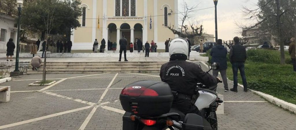 Θεοφάνια: Υπό «αστυνομικό κλοιό» πιστοί & εκκλησίες – Δεν θα γίνει ο αγιασμός των υδάτων