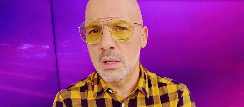 Επική τούμπα για τον Σ.Κλώνο στο πλατό της εκπομπής του Ν.Μουτσινά (βίντεο)