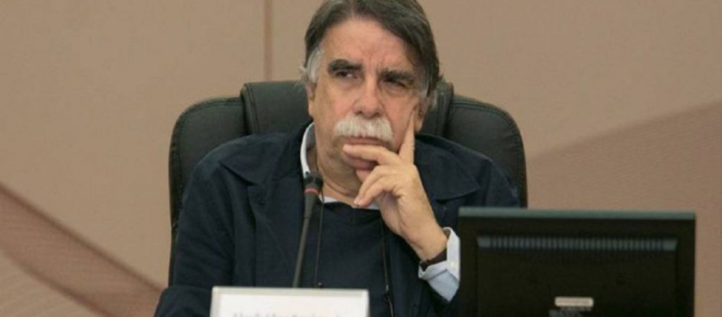 Α.Βατόπουλος: «Να μην συνωστίζεται κόσμος έξω από τα σχολεία – Δεν τέθηκε στην επιτροπή το θέμα των Θεοφανίων» (βίντεο)