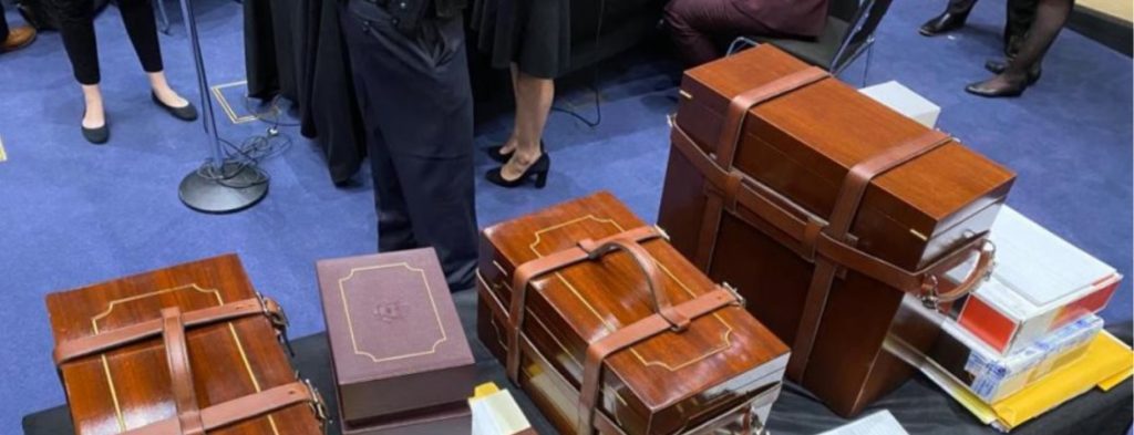 ΗΠΑ: Διασώθηκαν οι ψήφοι των εκλεκτόρων πριν την εισβολή στο Καπιτώλιο (βίντεο-φωτο)