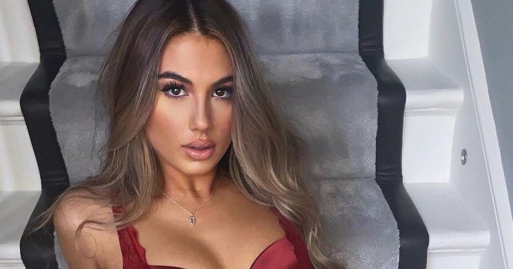 Sophia Peschisolido: Η κόρη βαρώνης που «ξεσηκώνει» το Instagram με τις «καυτές» της πόζες (φωτο)