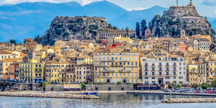 Αυτά είναι τα ελληνικά νησιά που βρίσκονται ανάμεσα στους 12 ονειρικούς προορισμούς για το 2021 σύμφωνα με τη Mirror