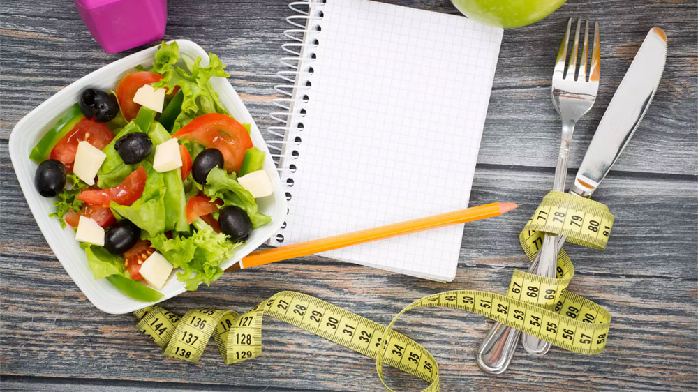 Δίαιτα: Μείωση σε λιπαρά ή σε υδατάνθρακες; – Πως θα δείτε καλύτερα αποτελέσματα