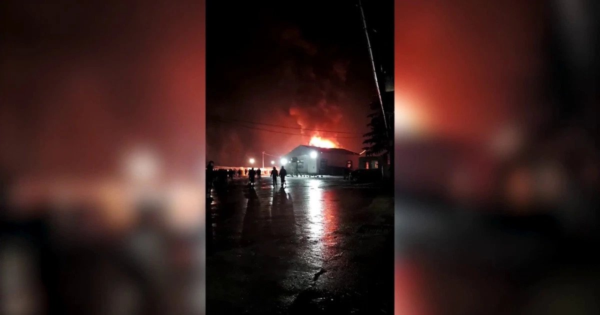 Βοσνία: Καταστράφηκε «προσφυγικός» καταυλισμός από πυρκαγιά (βίντεο)