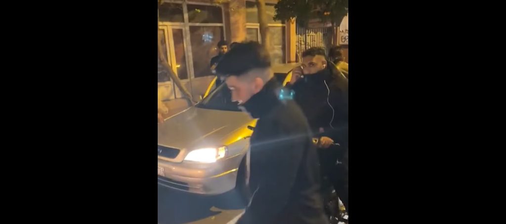 Βίντεο: Πακιστανοί κάνουν ότι θέλουν στην Αθήνα – Πρόστιμα, μπλόκα και κυνήγι για τους  Έλληνες