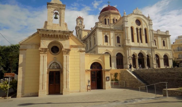 Άγνωστοι βανδάλισαν τον Μητροπολιτικό Ναό του Αγίου Μηνά στο Ηράκλειο