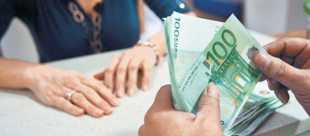 Βέτο της ΕΚΤ σε επεκτάσεις στις ρυθμίσεις δανείων:  Έρχεται μπαράζ πτωχεύσεων και κατασχέσεων