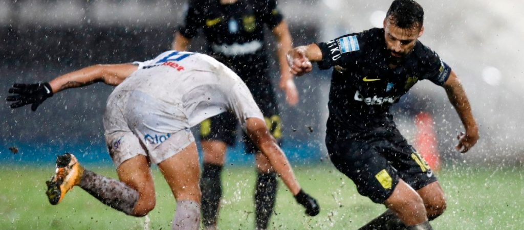 ΠΑΣ Γιάννινα – Άρης 0-0: Κόλλησαν στην βροχή και στο μηδέν