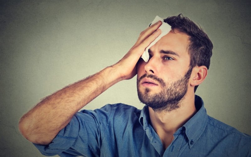 Τα αναπάντεχα συμπεράσματα μιας έρευνας κατά της οποίας ο ιδρώτας της μασχάλης ενός άνδρα απλώθηκε σε γυναικεία χείλη