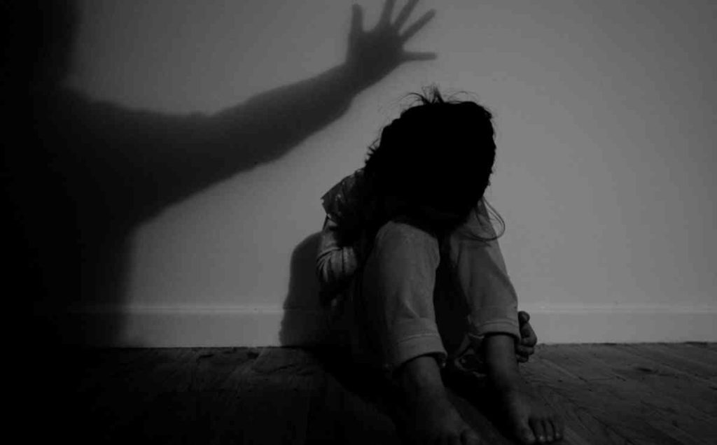 Θεσσαλονίκη : Στη φυλακή οδηγείται 44χρονος πατέρας για ασέλγεια στην 4χρονη κόρη του