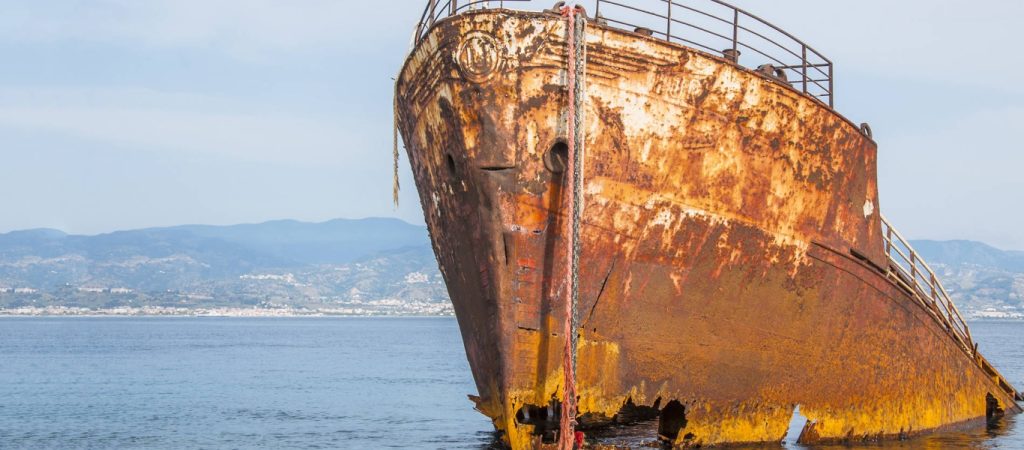 Τα πιο εντυπωσιακά ναυάγια της Ελλάδας – Οι ιστορίες πίσω από τα βυθισμένα πλοία (φώτο)