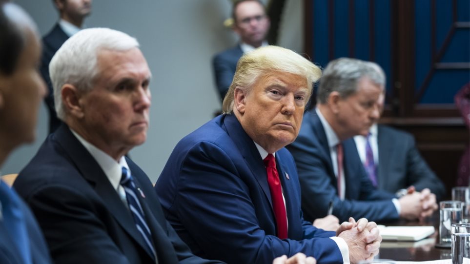 Ο Ν.Τραμπ συναντήθηκε  με τον Μ.Πένς για πρώτη φορά μετά της εισβολή στο Καπιτώλιο