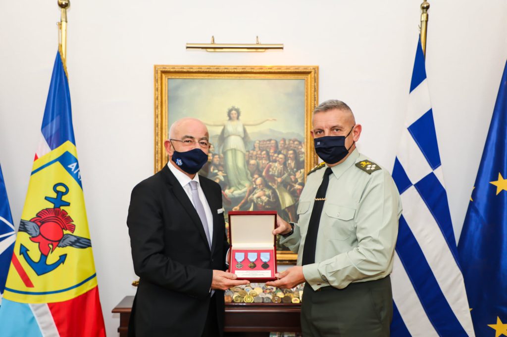 Πρόεδρος Πολεμικού Μουσείου: Επισκέφτηκε τον Α/ΓΕΕΘΑ Κ.Φλώρο