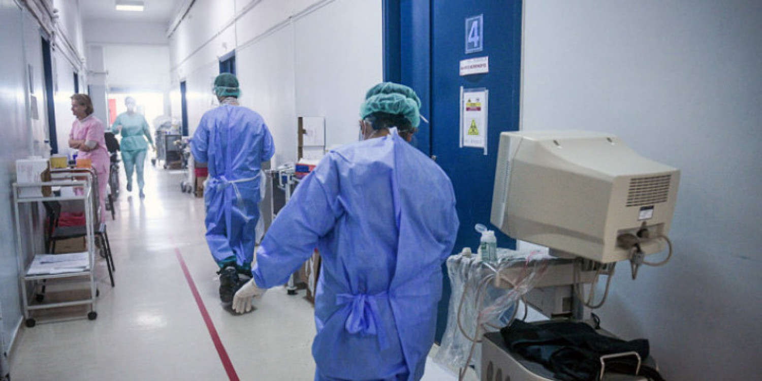 Καταγγελία ΠΟΕΔΗΝ: «Μετατρέπουν σε εμβολιαστικά κέντρα τα νοσοκομεία»