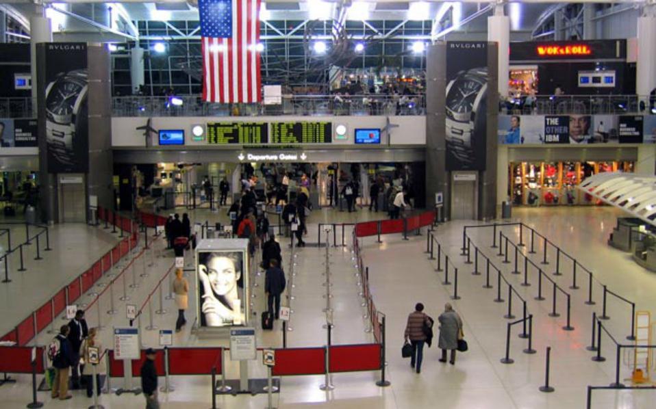 ΗΠΑ: Αναγκαστικά με βεβαίωση αρνητικού τεστ κορωνοϊού όσοι θέλουν να μεταβούν αεροπορικώς στη χώρα
