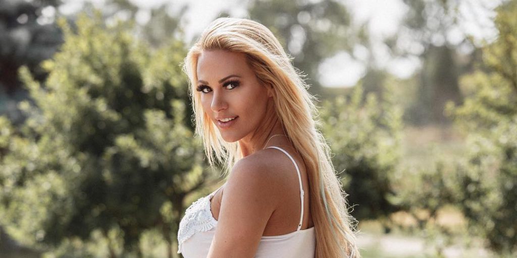 Kindly Myers: Το πρώην «κουνελάκι» του Playboy αναστατώνει το Instagram (φωτό)