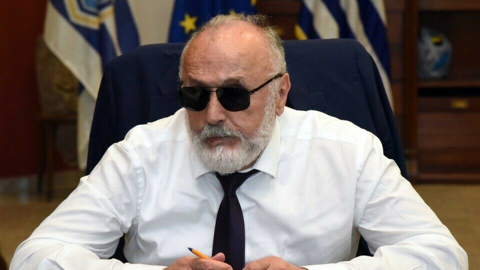 Ορκίστηκε βουλευτής ο Π.Κουρουμπλής – Κατέλαβε την έδρα του Θανάση Παπαχριστόπουλου