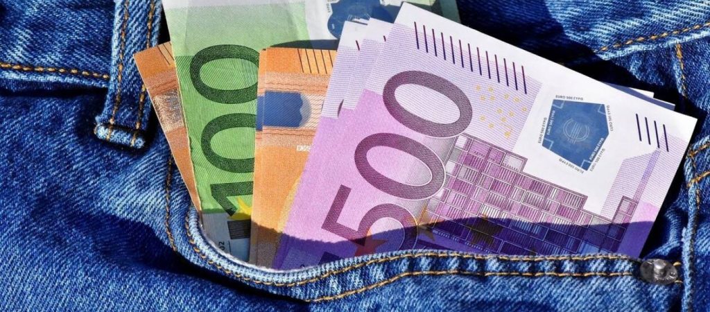 Δεύτερη ευκαιρία για το επίδομα των 534 ευρώ – Τι πρέπει να κάνουν όσοι δεν πληρώθηκαν για την αναστολή Δεκεμβρίου