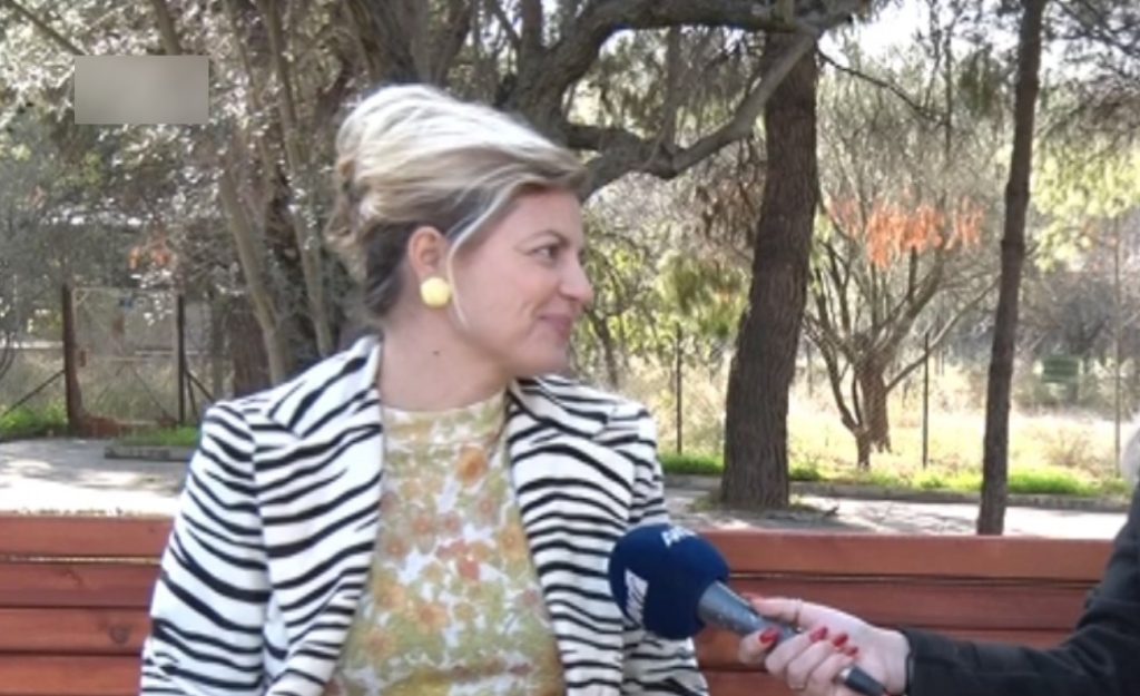 Το περιστατικό της Ορνέλας Λούτη με τη… γυμνή Ορνέλα Μούτι στη Σκιάθο – «Έφυγε το σκάφος & πέσαμε όλοι στη θάλασσα»