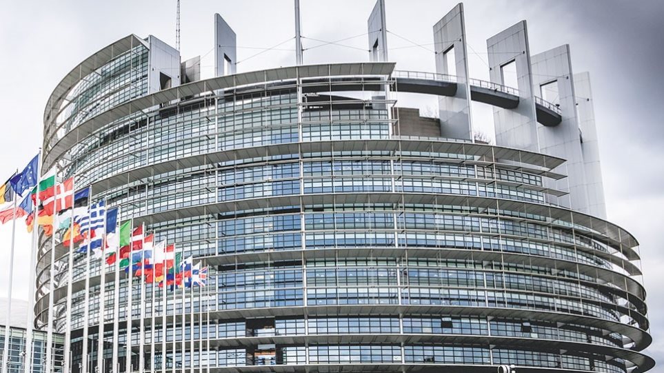 Ενιαίο σχέδιο προστασίας μεταφοράς δανείων από τις τράπεζες προς άλλους φορείς προωθεί το Ευρωπαϊκό Κοινοβούλιο