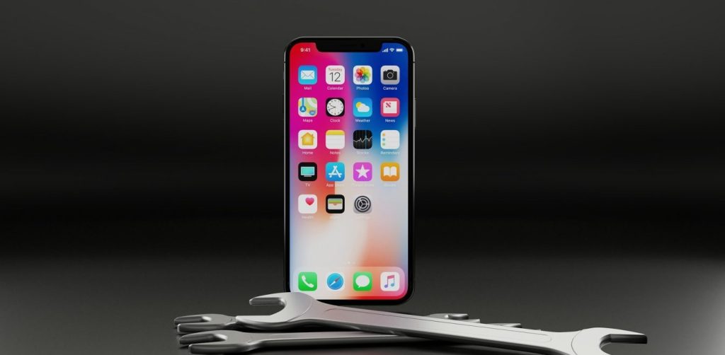 Νέα μελέτη: Το iPhone 12 μπορεί να απενεργοποιήσει τον βηματοδότη