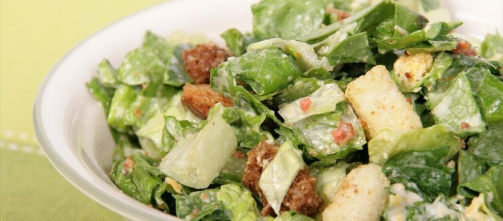Αυτές είναι οι σαλάτες που αποτελούν… θερμιδικές «βόμβες»