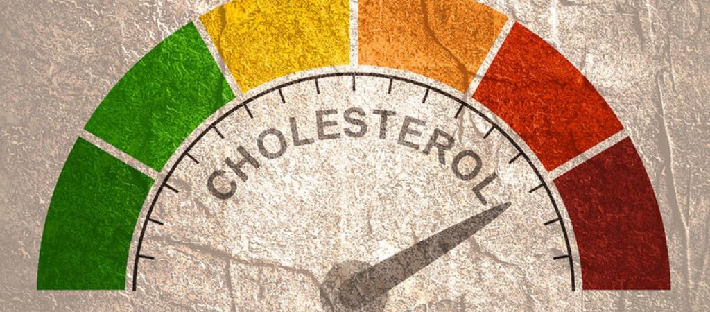Αυτές είναι οι 5 ομάδες τροφών που «ρίχνουν» τη χοληστερίνη