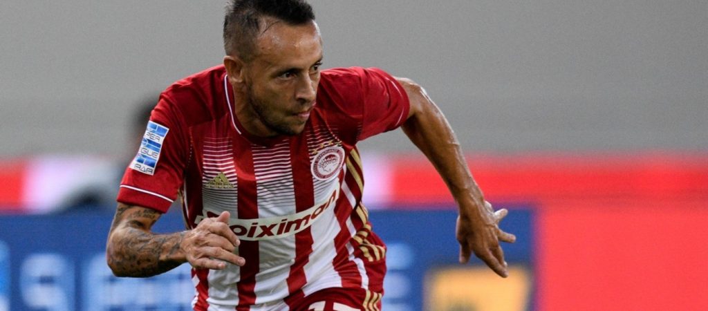 Ενδιαφέρον της Σάλκε για Ραφίνια – Διαψεύδουν ο Ολυμπιακός και ο μάνατζερ του