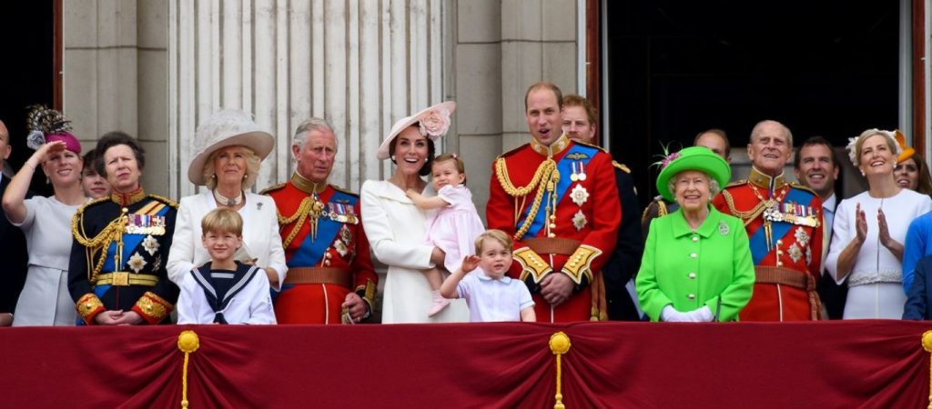 Το γνωρίζατε; – Αυτά είναι τα φαγητά που απαγορεύεται να φάει η βασιλική οικογένεια