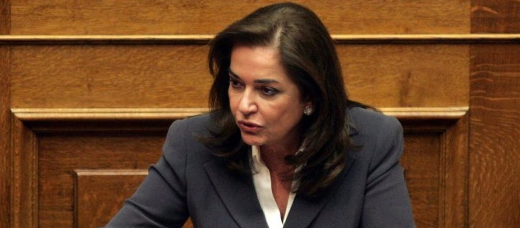 Ν.Μπακογιάννη: «Η Σ.Μπεκατώρου βρήκε το θάρρος να καταγγείλει τον άνθρωπο που την κακοποίησε» (φώτο)