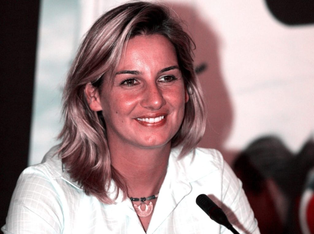 Σοφία Μπεκατώρου: Το βίντεο όπου έκανε την αποκάλυψη για τη σεξουαλική κακοποίηση (βίντεο)