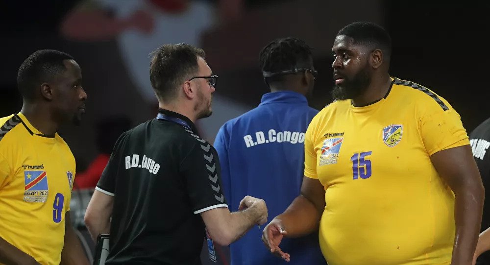 Χάντμπολ: Ο παίκτης των 110 κιλών που «κλέβει» την παράσταση στο Παγκόσμιο Πρωτάθλημα (βίντεο)