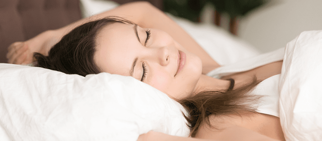 Με αυτόν τον τρόπο επηρεάζει ο ύπνος τις ρυτίδες σου